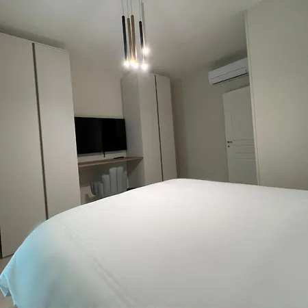 Appartement Red Bridges House Napels